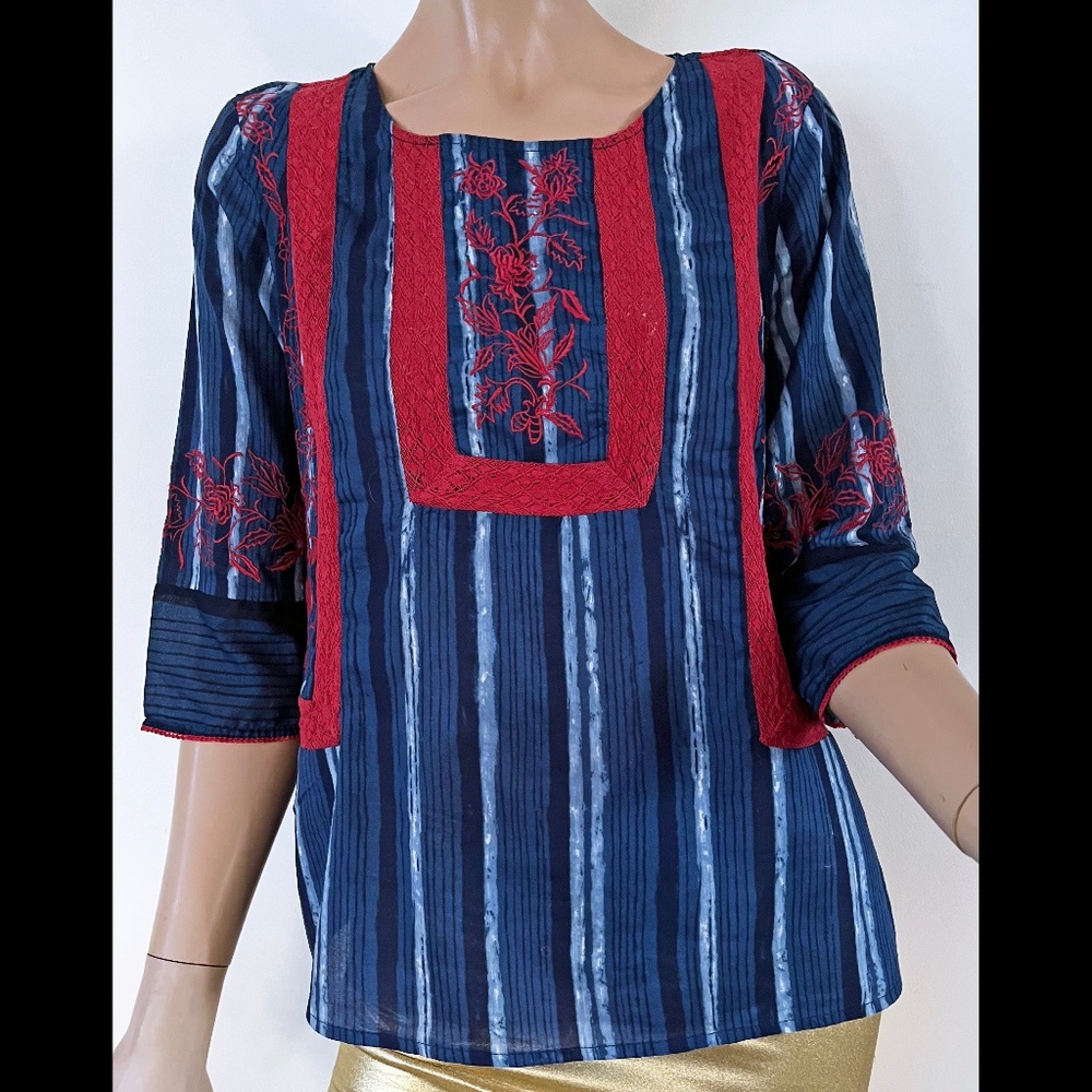 Lucky Brand cotton lightweight top 3/4 sleeves embroidered